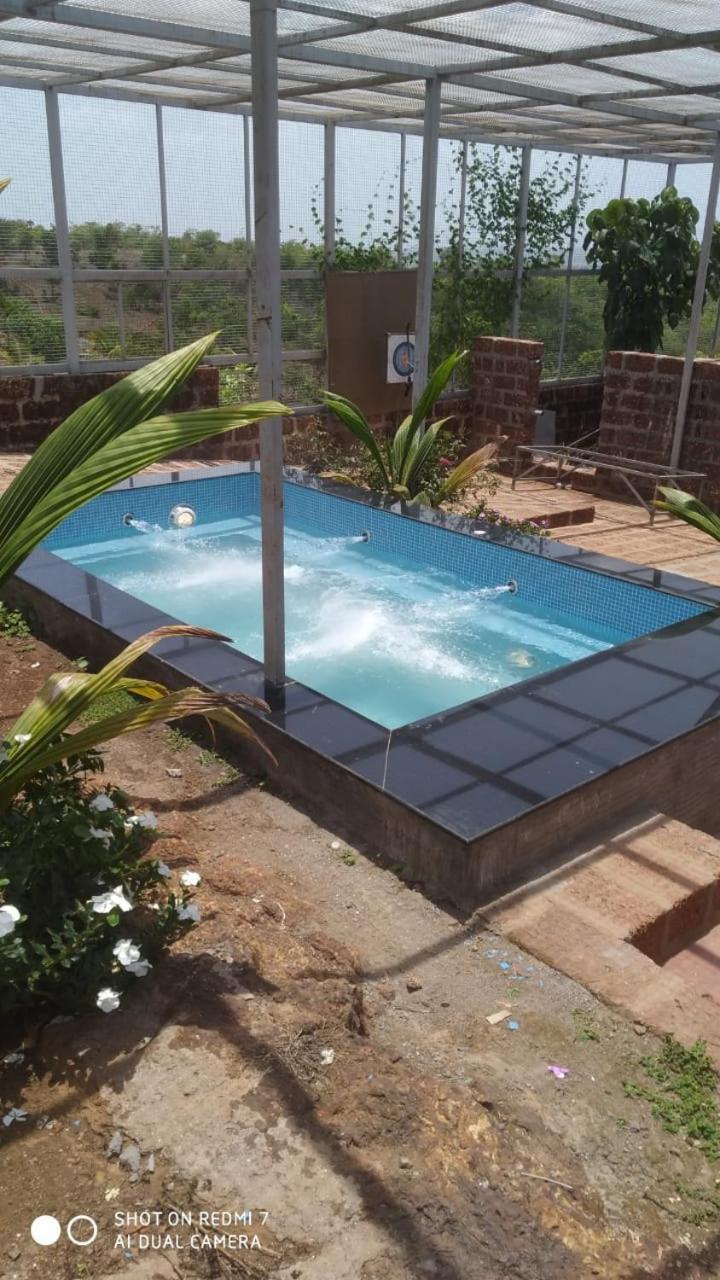 NarsingeMars Jungle Adventure Stud Farm With Private Jacuzzi别墅 外观 照片